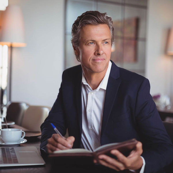 资深客户经理Beme Jren